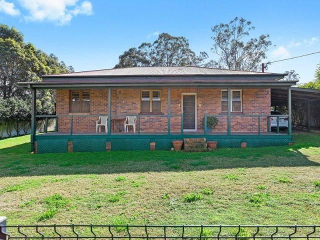 Motivated Seller! This is a Must Inspect!