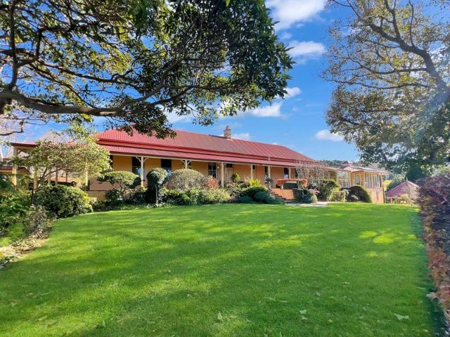 Motivated Vendors In Beautiful Southern Highlands Location