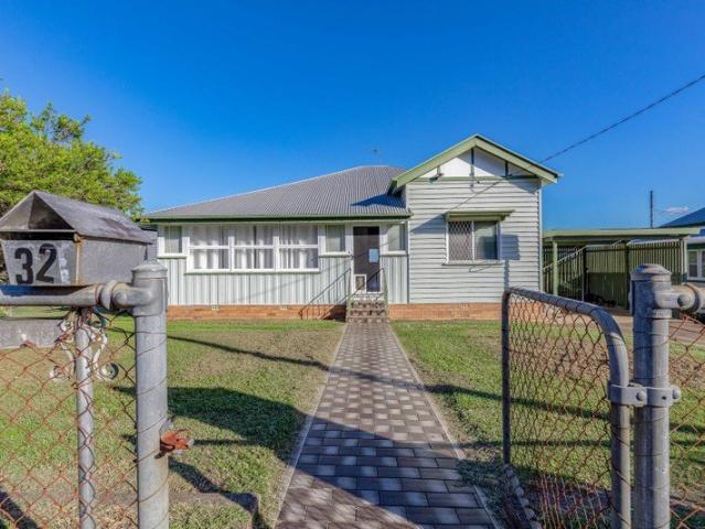 Motivated Vendors Prime Hilltop Position with Sweeping Views