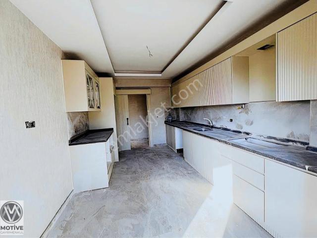 Motive Gayrimenkulden Satılık Güneykent Lüx 3,5+1 Önü Açık Cadde