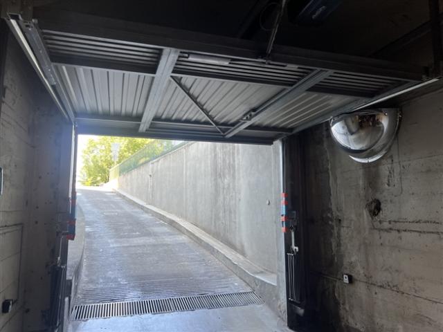 Motorradparkplätze zur Miete in Ecublens