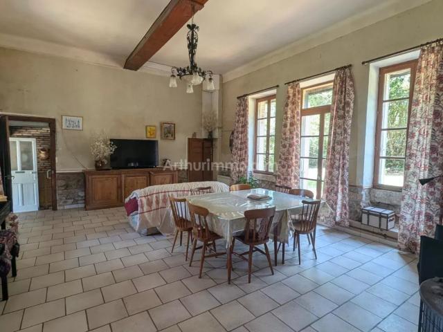 Moux en Morvan, 3 km du Lac des Settons, maisons 210 m² expl. 210m² Moux En Morvan