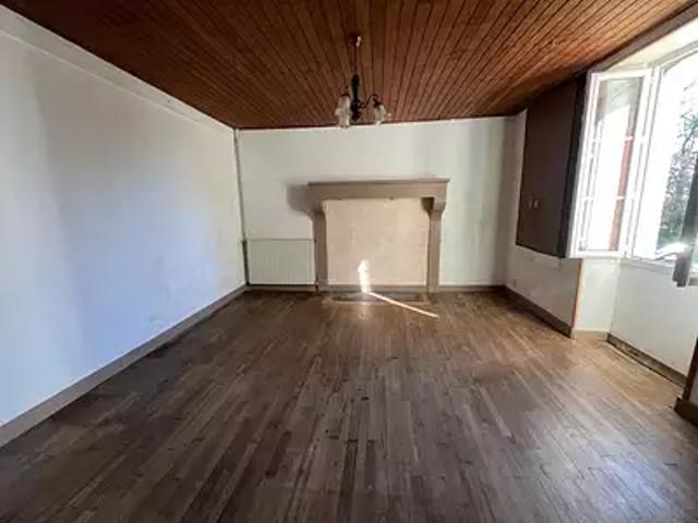 Mouzon 16310 Achat / Vente maison 3 pièces t3 terrasse cave