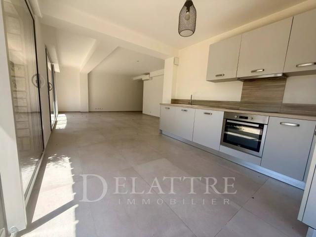 MOUANS SARTOUX charmant appartement T3 en rez de jardin 79m² Mouans Sartoux