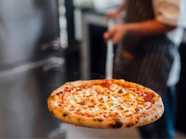MOUDON RESTAURANT PIZZERIA WIRD ÜBERGEBEN