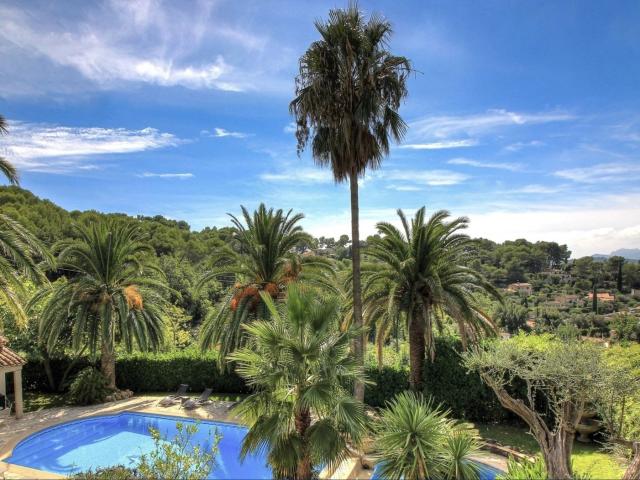 Mougins magnifique maison Provençale 6 pièces avec piscine
