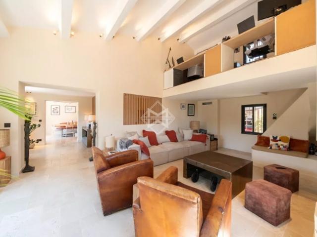 MOUGINS, maison à vendre, 160 m²