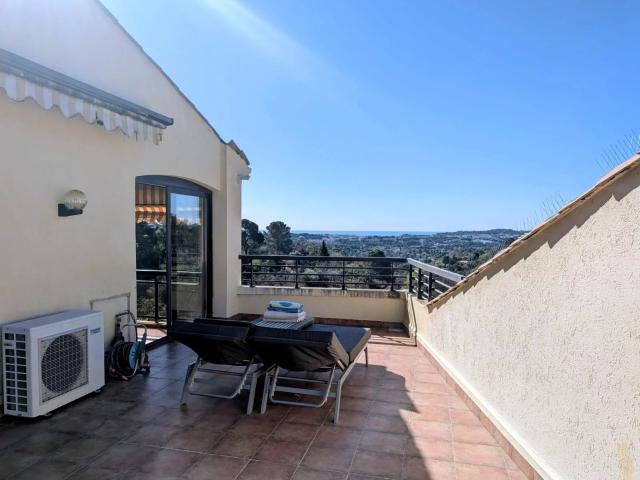 Mougins Centre Penthouse 5P 160 m2 Vue Panoramique Campagn. 160m² Mougins