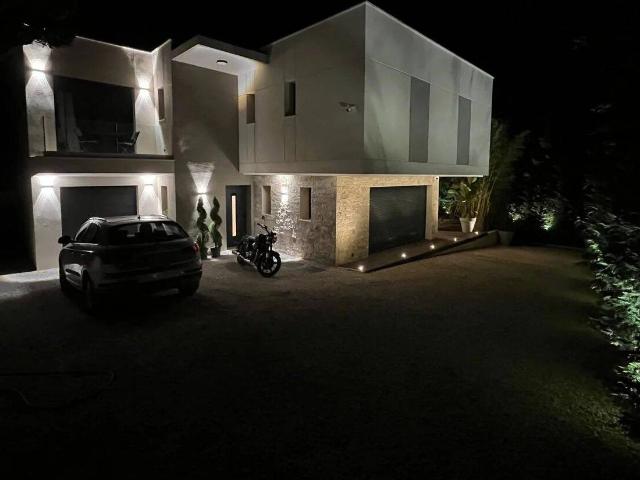 Mougins, résidentiel, superbe villa comme neuve