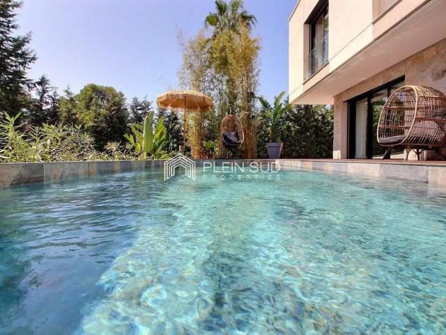 Mougins, résidentiel, superbe villa comme neuve
