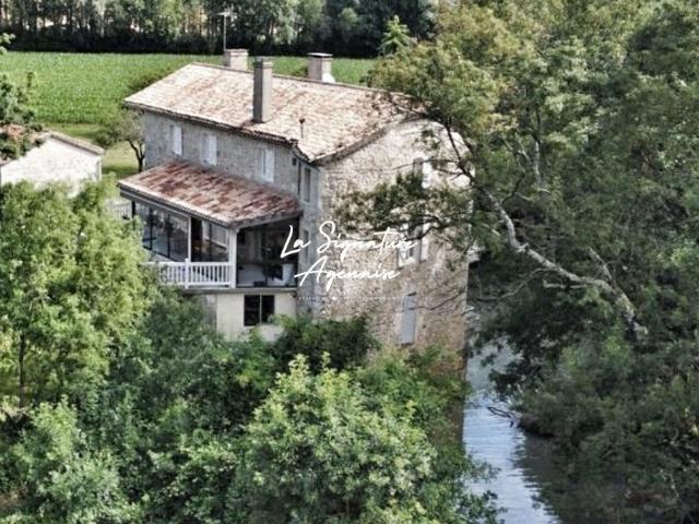 Moulin 17E Avec Gites 390M² 390m² Agen