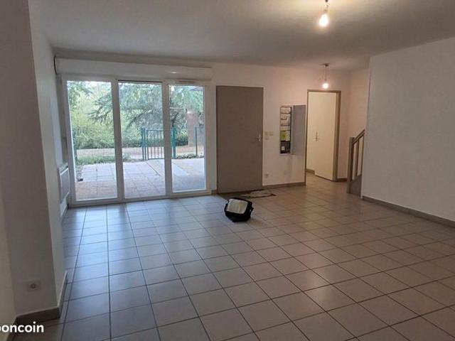 Moulin 5 pièces 104 m²