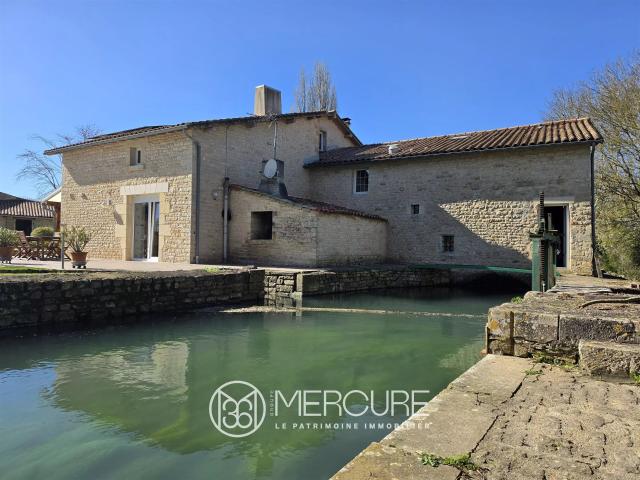 Moulin authentique entièrement rénové 260m² Exoudun