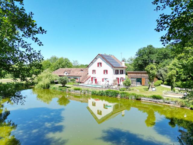 Moulin d'exception du XVIIIe siècle Charme & Caractère s'invite chez vous