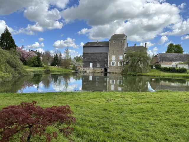 Moulin du XVIII ème siècle sur grande propriété