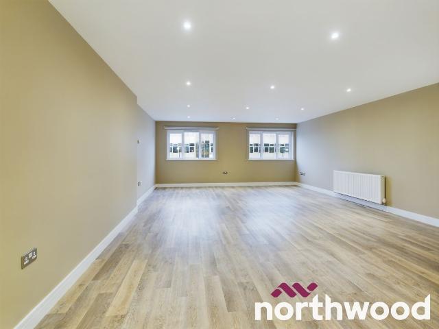 Moulsham Street, Chelmsford CM2, 1 bed flat to rent, £1,300 pcm | PrimeLocation
