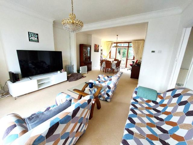 Mount Avenue, Ealing, London W5, 4 bed semi detached house to rent, £3,720 pcm | PrimeLocation