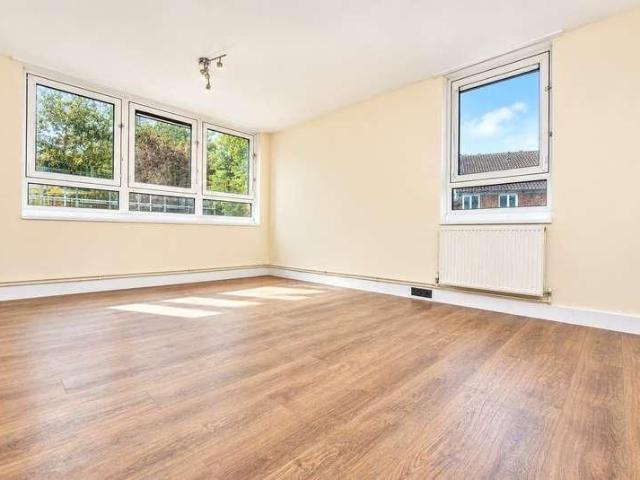 Mount Court, The Mount, Guildford, Surrey, GU2
