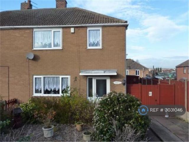 Mount Crescent, Mansfield, NG20 3 bed semi detached house to rent £850 pcm £196 pw