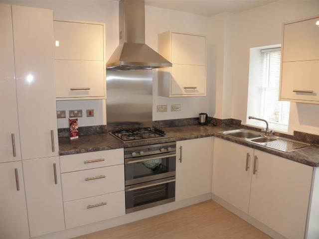 Mount Dinham Court, Exeter. EX4, 2 bed terraced house to rent, £1,100 pcm | PrimeLocation