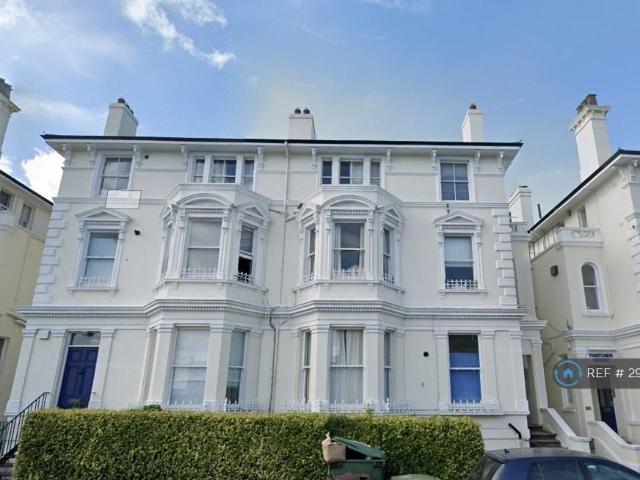 Mount Ephraim, Tunbridge Wells, TN4 2 bed flat to rent £1,450 pcm £335 pw