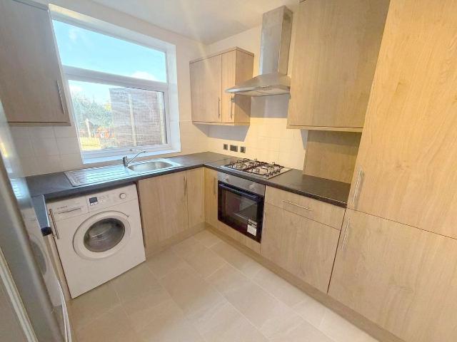 Mount Grove, Edgware, Middlesex HA8, 2 bed flat to rent, £1,600 pcm | PrimeLocation
