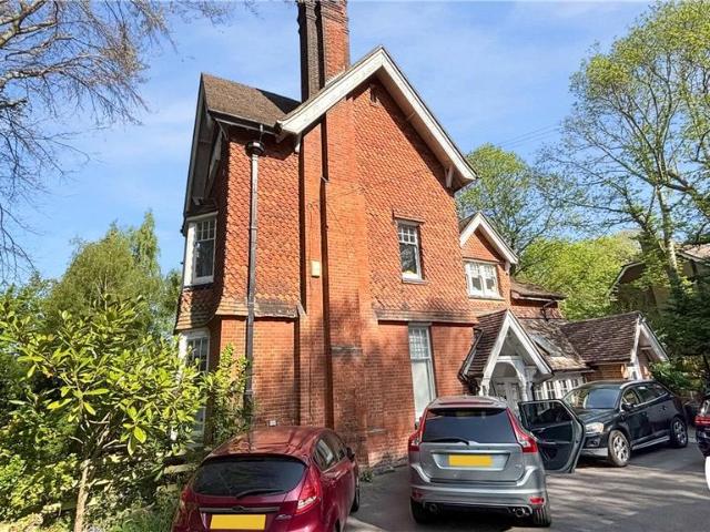 Mount Harry Road, Sevenoaks, Kent, TN13 4 bed flat to rent £2,000 pcm £462 pw
