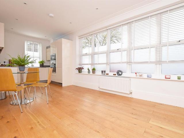 Mount Mews, Hampton TW12, 2 bed flat to rent, £2,100 pcm | PrimeLocation