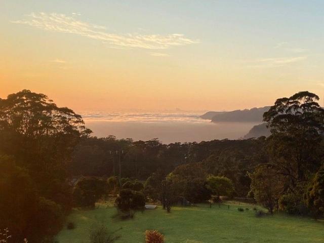 Dual Dwellings On 5 Acres, Combine Family living or Air bnb Investment. Only Minutes from Robertson!