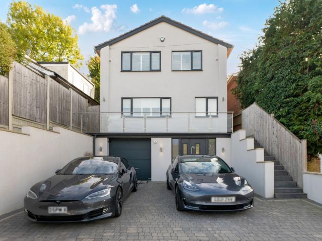 Mount Pleasant, Biggin Hill, Westerham TN16, 4 bed semi detached house to rent, £2,800 pcm | PrimeLocation