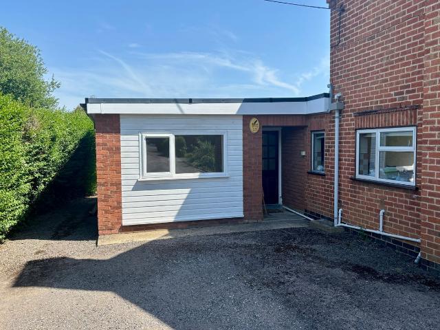 Mount Pleasant, Childswickham WR12, 2 bed maisonette to rent, £925 pcm | PrimeLocation