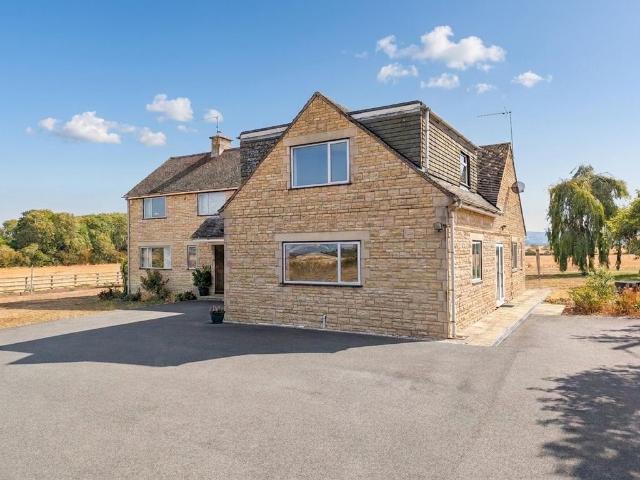 Mount Pleasant, Childswickham, WR12 4 bed semi detached house to rent £1,650 pcm £381 pw