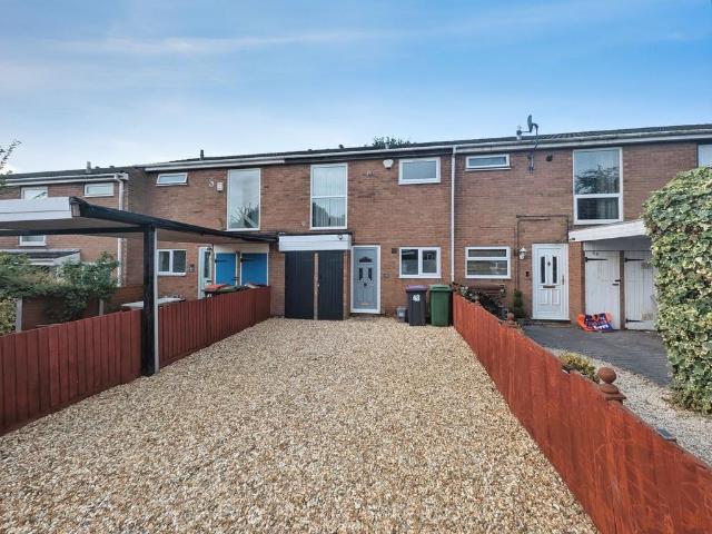 Mount Pleasant Drive, Telford TF3 2 bed terraced house to rent £850 pcm £196 pw