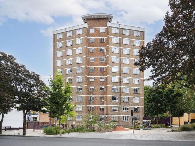 Mount Pleasant, Holborn, London, WC1X 2 bed flat to rent £2,850 pcm £658 pw