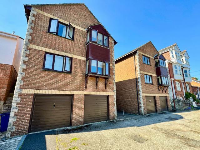 Mount Pleasant Lane, Swanage BH19, 2 bed flat to rent, £1,150 pcm | PrimeLocation