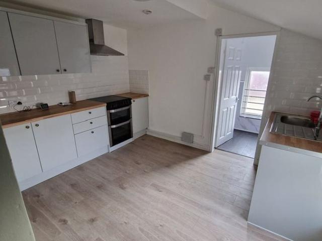 Mount Pleasant, Liverpool L22, 2 bed flat to rent, £1,100 pcm | PrimeLocation