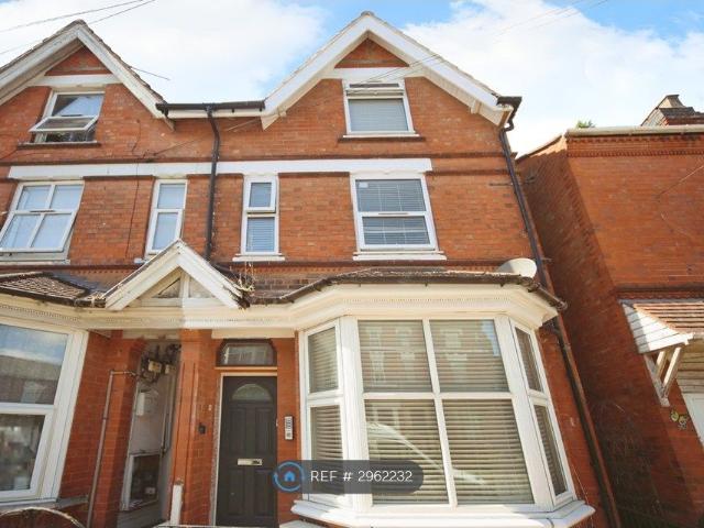 Mount Pleasant, Redditch B97, 1 bed flat to rent, £720 pcm | PrimeLocation