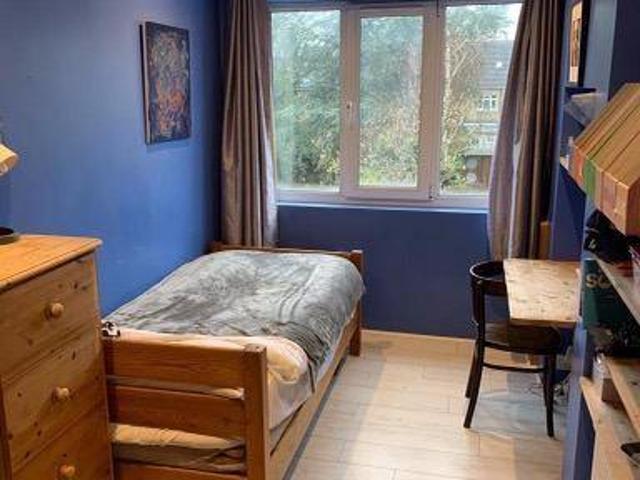 Mount Pleasant Road, London, NW10 1 bed in a flat share to rent £1,209 pcm £279 pw