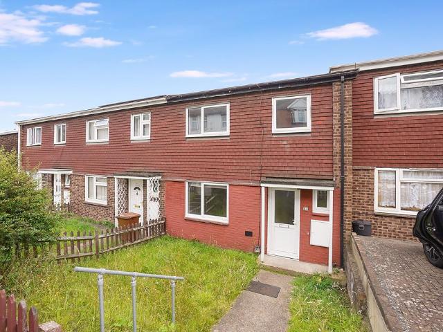 Mount Road, Chatham 3 bed terraced house to rent £1,400 pcm £323 pw