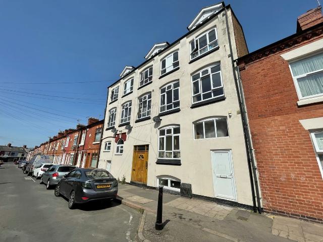 Mount Road, Leicester LE5, Studio to rent, £550 pcm | PrimeLocation