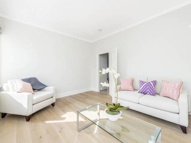 Mount Row, Mayfair, London W1K, 3 bed flat to rent, £4,983 pcm | PrimeLocation