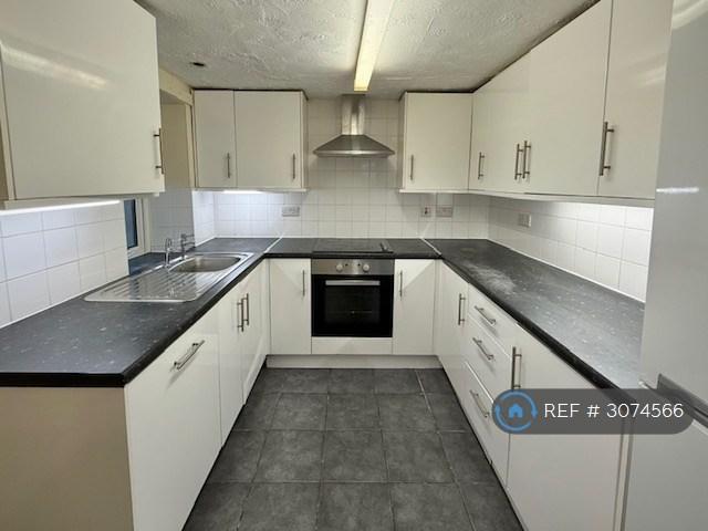 Mount St, Bangor, LL57 4 bed terraced house to rent £1,195 pcm £276 pw