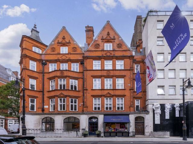 Mount Street, Mayfair W1K, 3 bed flat to rent, £4,984 pcm | PrimeLocation