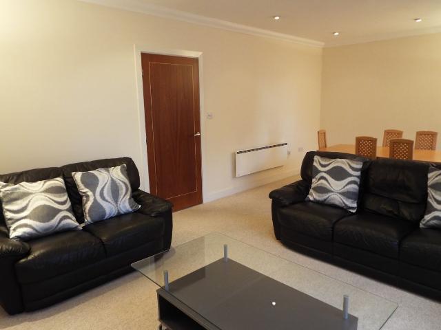 Mount Stuart Square, Cardiff CF10, 2 bed flat to rent, £1,250 pcm | PrimeLocation