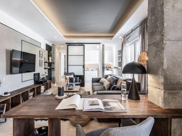 Mountain Themed 2 Bedroom Apartment with Private Workstation in Ríos Rosas, Madrid Amsterdam Apartments for Rent