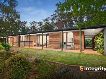 Castella, Yarra Ranges, Victoria - Fireplace
