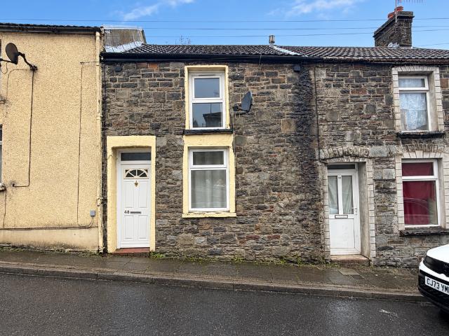 Mountain Ash, Rhondda Cynon Taf CF45 1 bed terraced house to rent £550 pcm £127 pw
