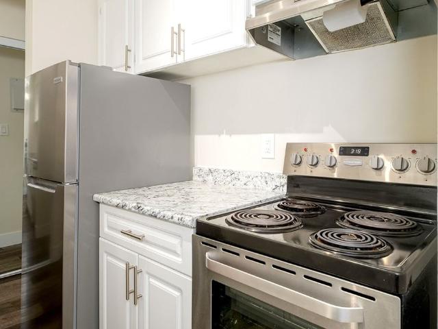 Mountain Park Residences 3 Bedroom Apartment for Rent at 7070 Inlet Dr, Burnaby, BC V5A 1C1 Westridge