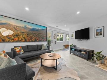 Mountain Rd Unit,stowe, Condo For Sale