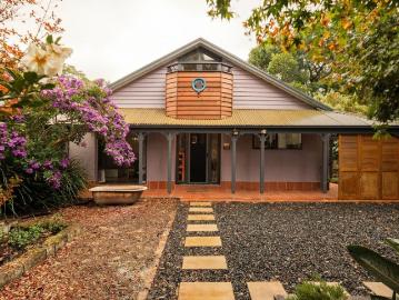 Mountains Charm Meets Sustainable Family Living